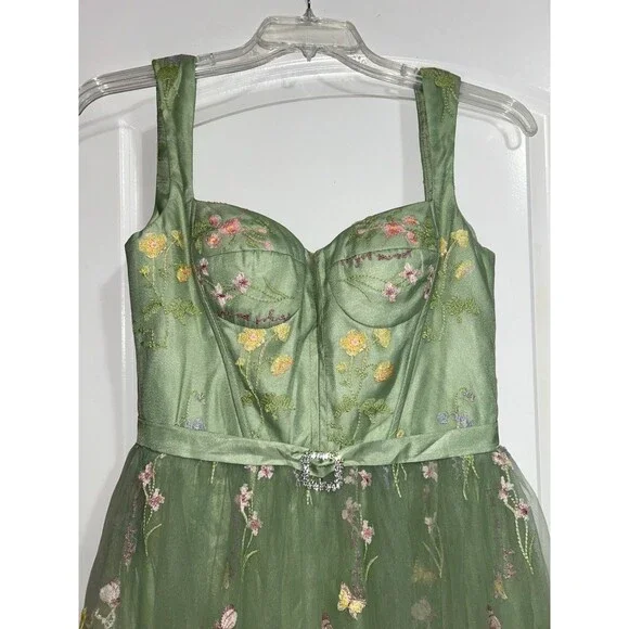 Tulle Embroidered Women's Corset Ball Gown size 4 Pistachio Green Fairy Romantic - Picture 4 of 9
